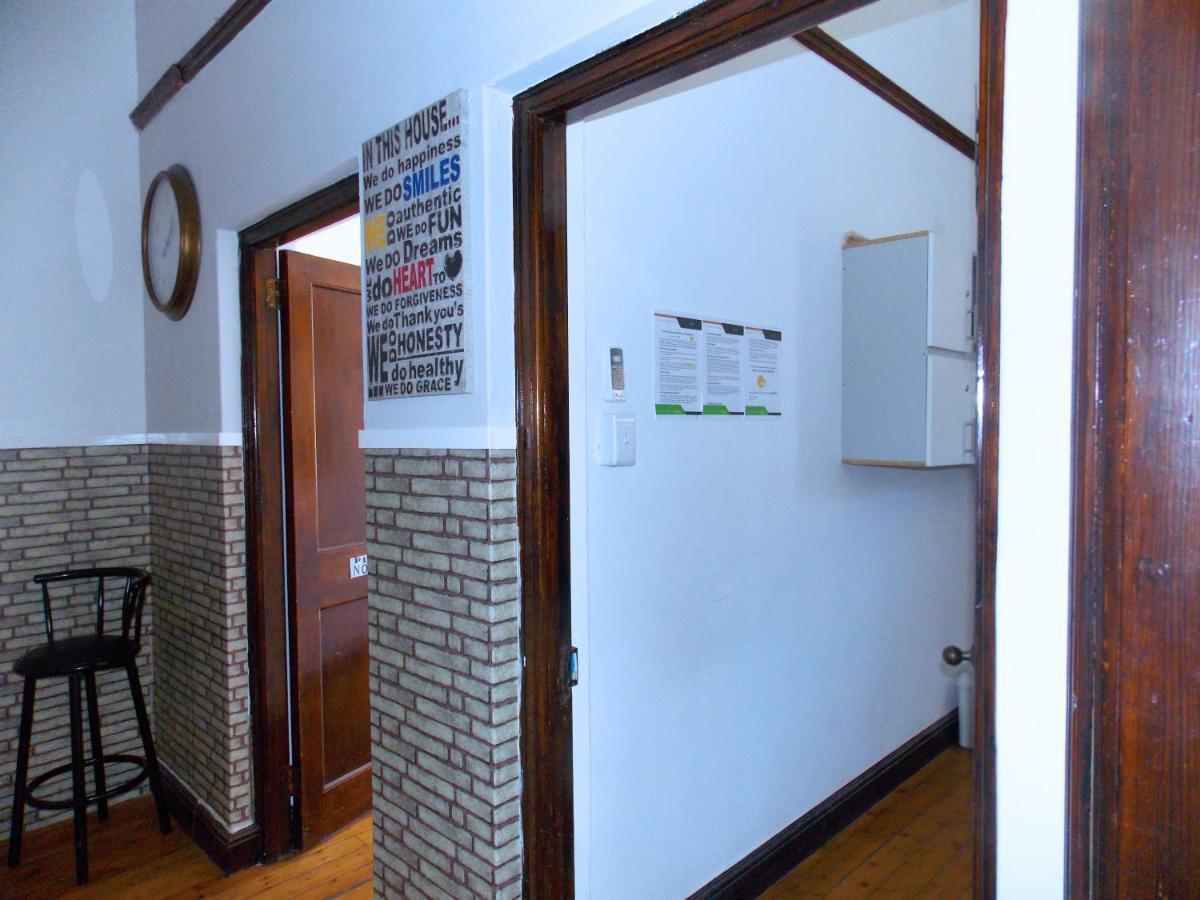 Хостел Trap Houz Backpackers Кейптаун Екстер'єр фото