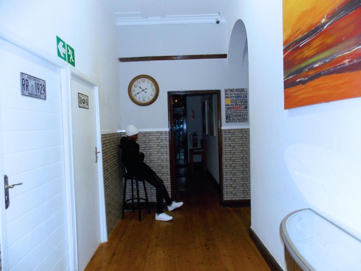 Хостел Trap Houz Backpackers Кейптаун Екстер'єр фото